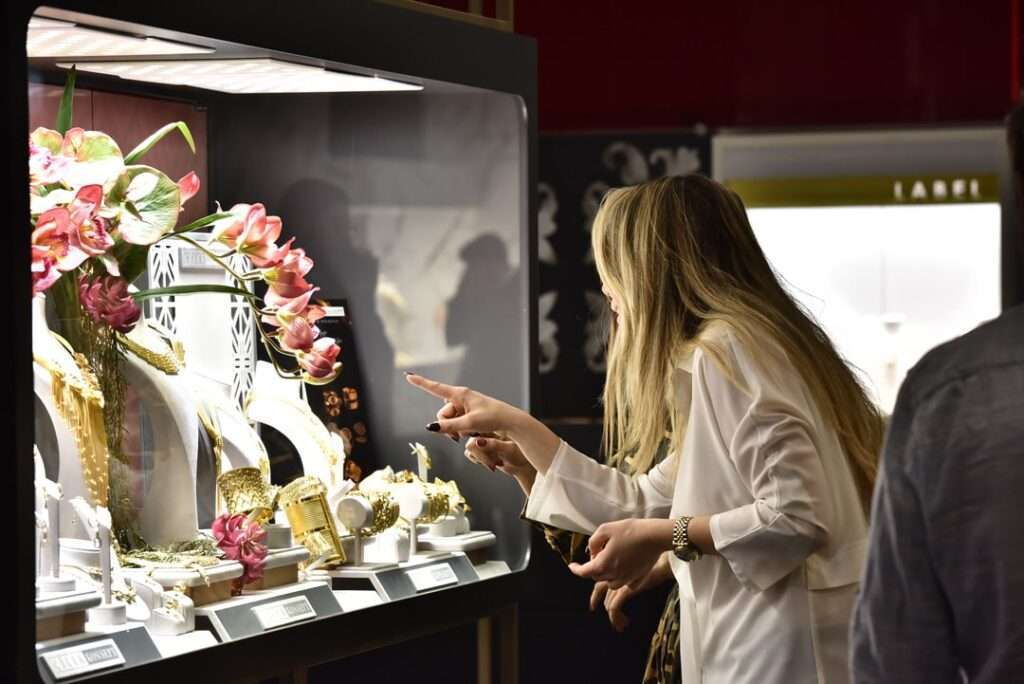 Gucci Yeni Kampanyasını Tanıttı: “Exquisite”